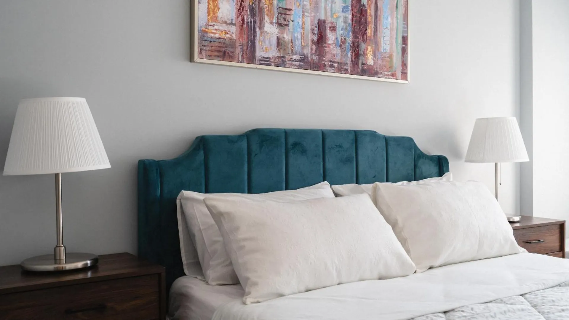 Cozy 5 Bedroom House Mississauga